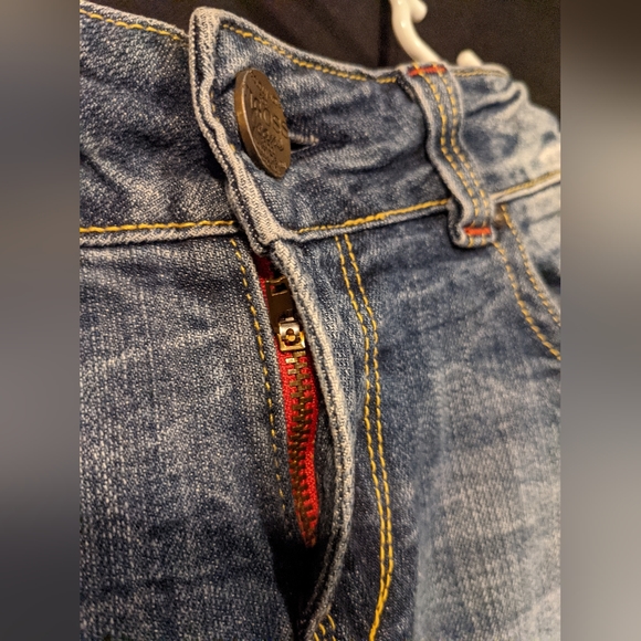 Vintage Vigoss Women's Jeans - Dark Blue, Distressed Flared - Y2K - Picture 4 of 6